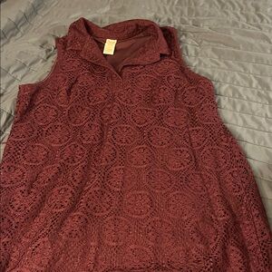 Sleeveless Burgundy Lace Top